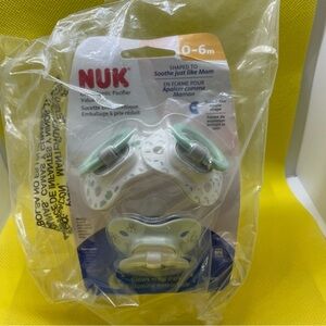 NUK Orthodontic Pacifier Set 0-6 M brand new
